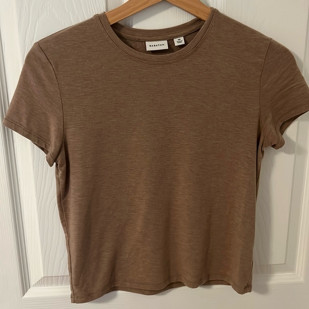 Aritzia Babaton Tan/Light Brown Fitted Tee - XS